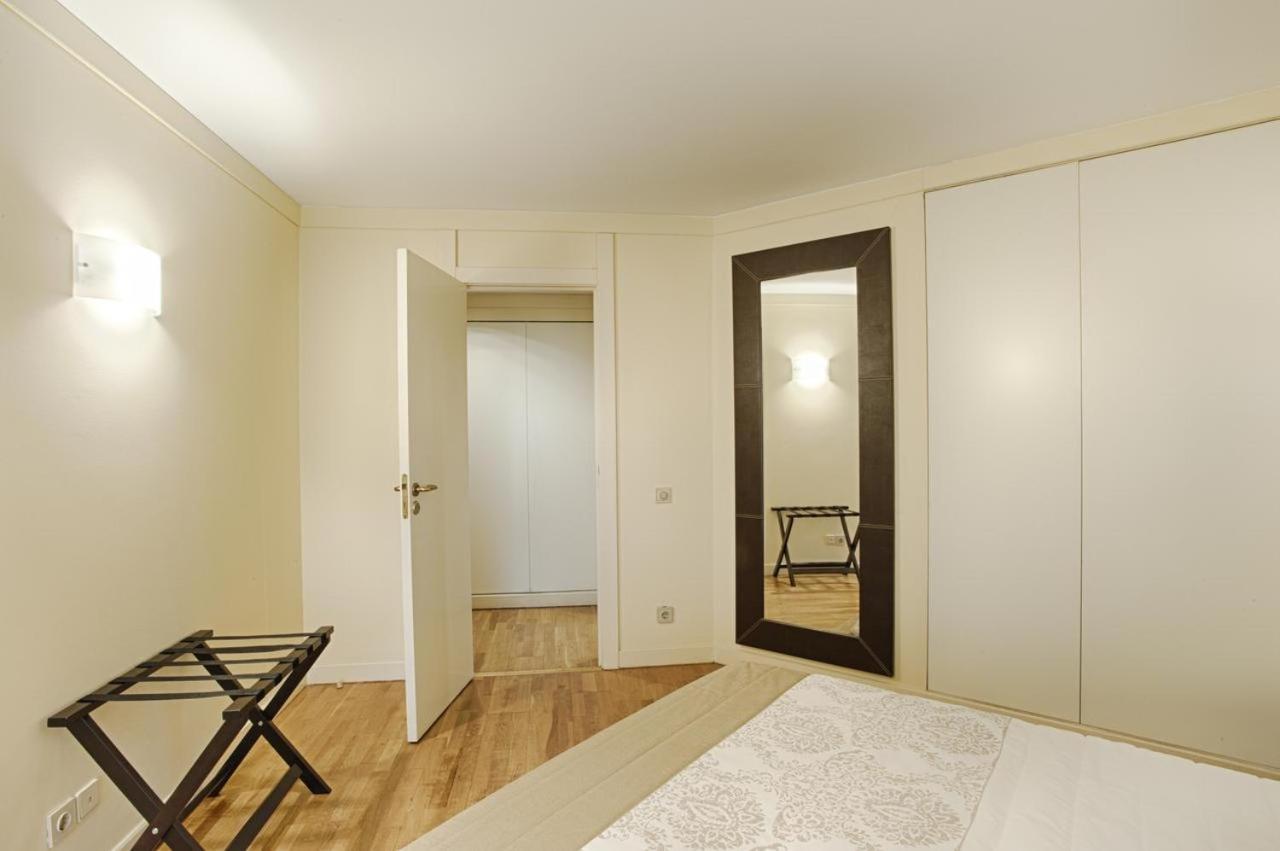 Executive In The Heart Of Lissabon